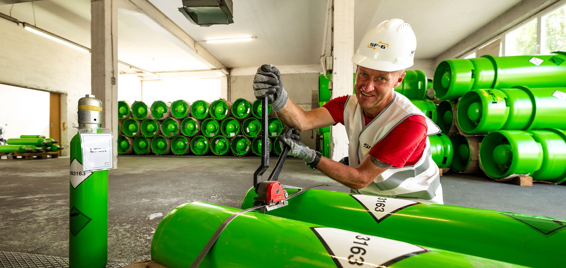 40 liter bottles with used SF6 gas are secured for hazardous goods transport